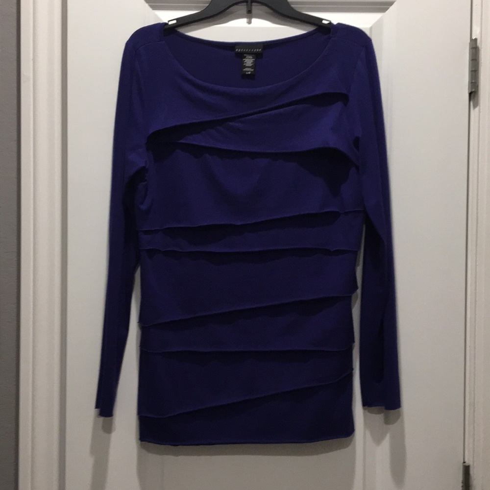 Apostrophe lightweight long sleeve Large top